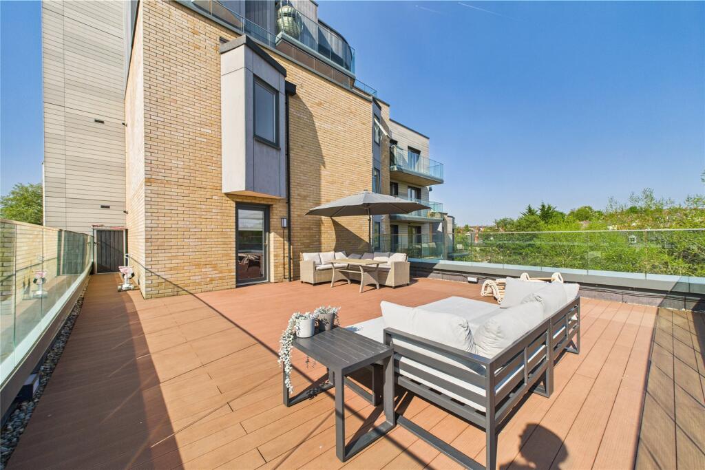 Main image of property: Berkeley Avenue, Reading, Berkshire, RG1