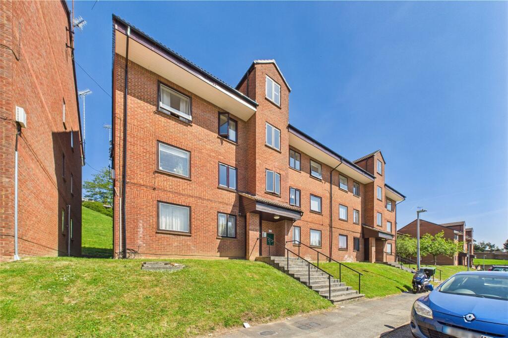 Main image of property: Tippett Rise, Reading, Berkshire, RG2