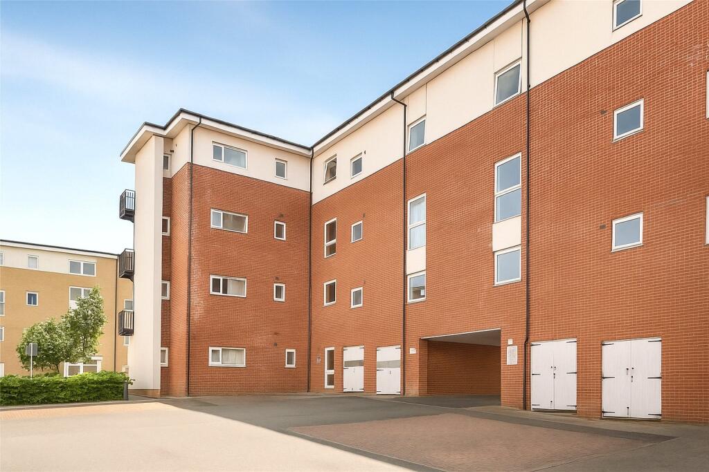 Main image of property: Thorney House, Drake Way, Reading, Berkshire, RG2