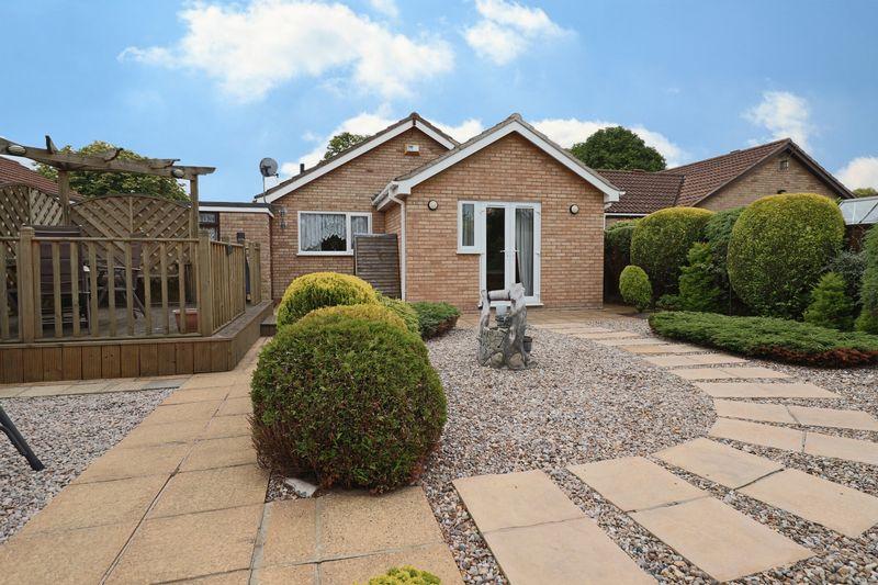 2 bedroom detached bungalow for sale in Harrington Avenue, Lowestoft, NR32