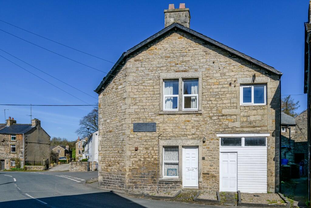 2 bedroom apartment for sale in Arundel House, Main Street, Bentham, LA2