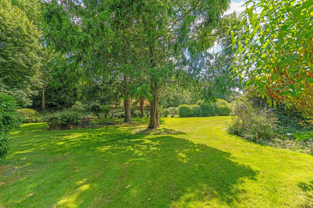 Additional property image - Biggin Hall Lane Thurlaston, Rugby, CV23 9LD