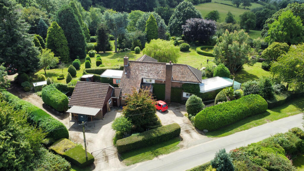 Additional property image - Biggin Hall Lane Thurlaston, Rugby, CV23 9LD