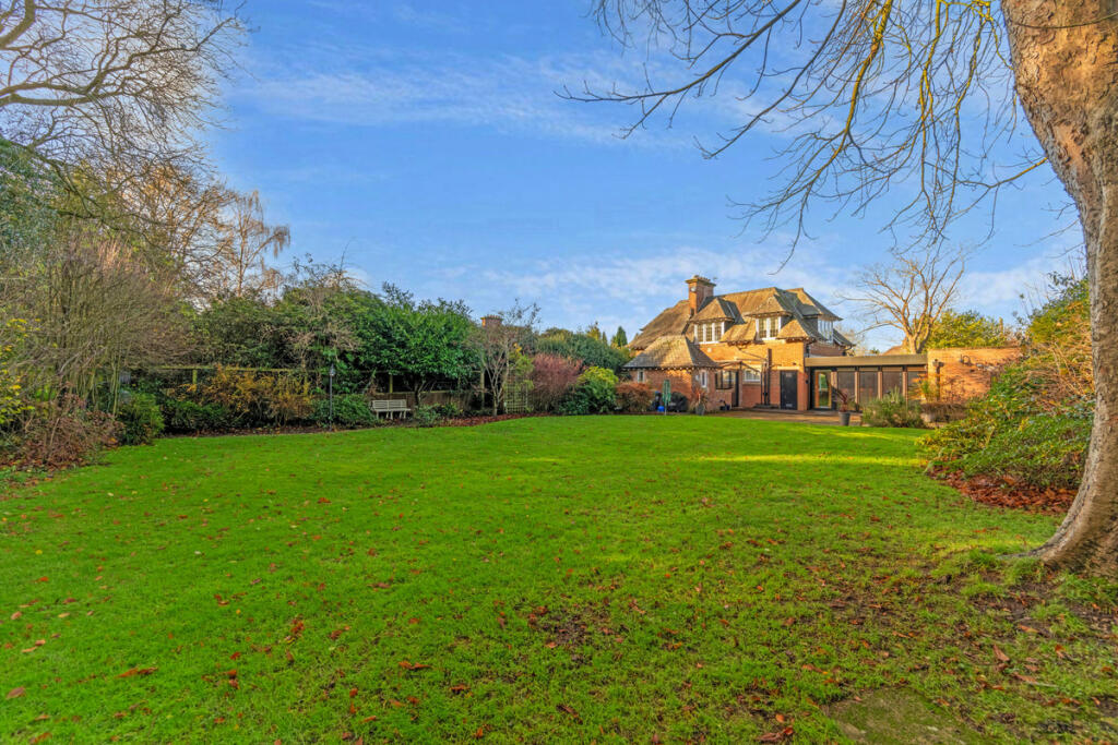 Additional property image - Rugby Road, Rugby, Dunchurch CV22 6PL