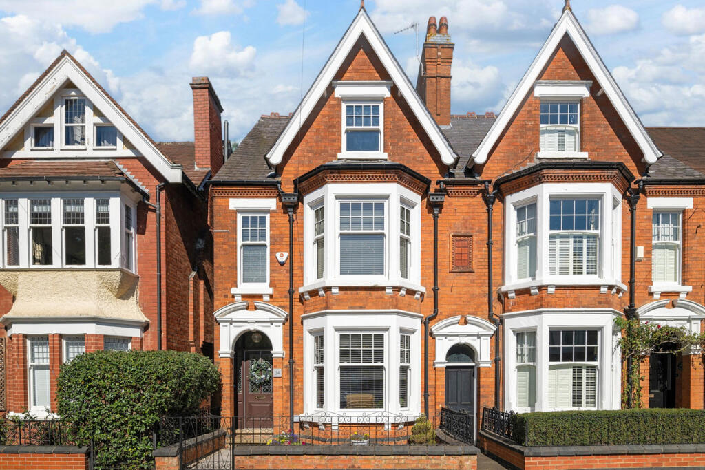 Main image of property: Elsee Road, Rugby, Warwickshire CV21 3BA