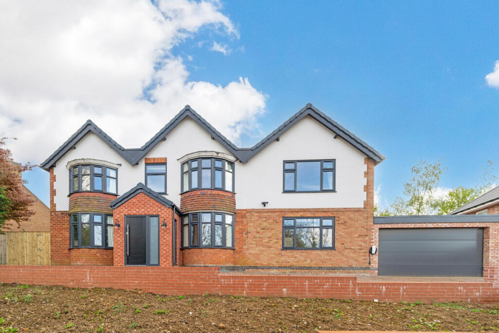 Main image of property: Rugby Road, Lutterworth, Leicestershire LE17 4HN