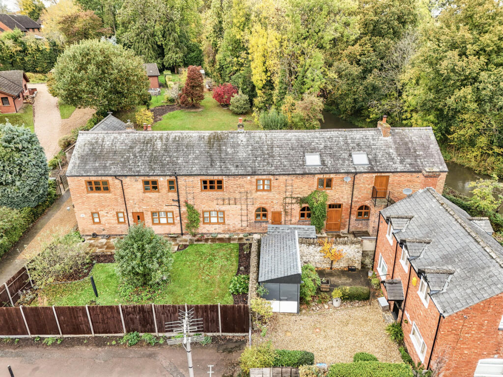 Main image of property: Main Street, Newbold on Avon, Rugby Warwickshire CV21 1HW