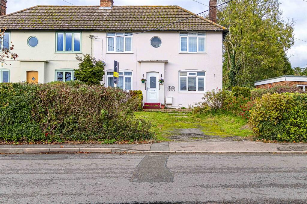 3 bedroom semidetached house for sale in Stanbridge Road, Tilsworth, LU7