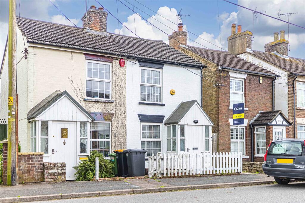2 bedroom semidetached house for sale in Northall Road, Eaton Bray