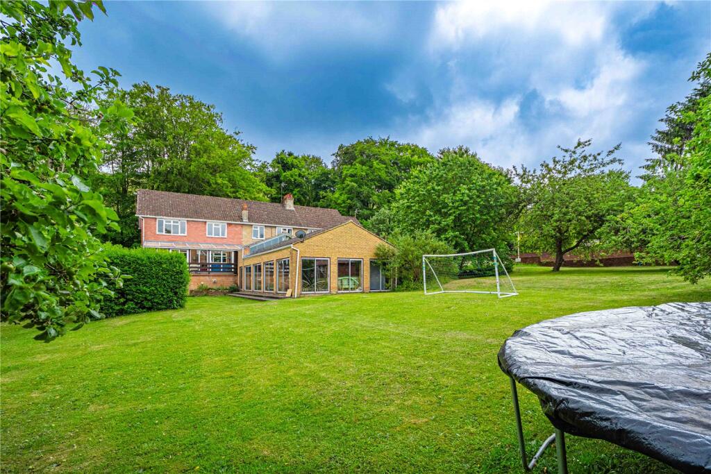 Main image of property: Dagnall Road, Whipsnade, Central Bedfordshire, LU6