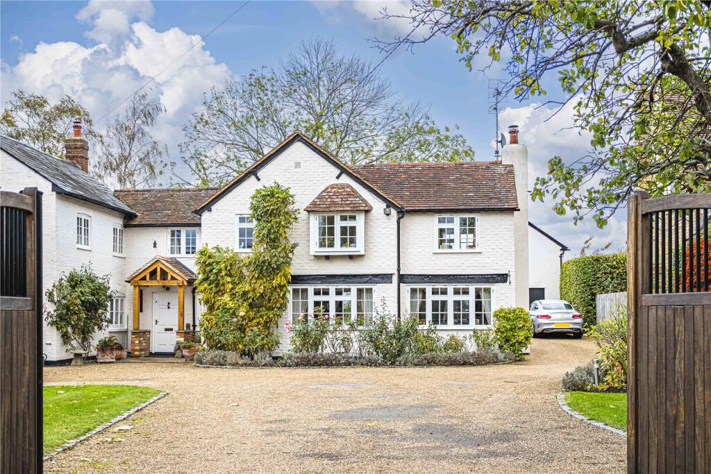 Main image of property: Leighton Road, Northall, Buckinghamshire, LU6
