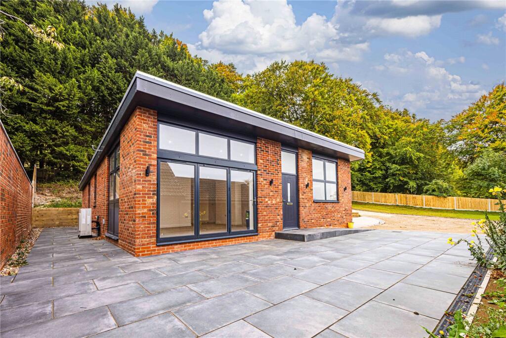 Main image of property: Dagnall Road, Whipsnade, Central Bedfordshire, LU6
