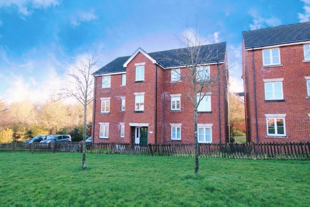 2 bedroom apartment for sale in Plough Close Lang Farm Daventry, NN11