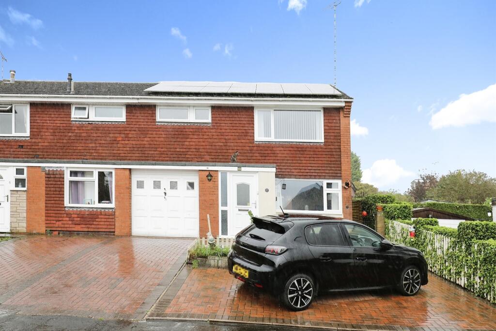 3 bedroom semidetached house for sale in Poplar Road,