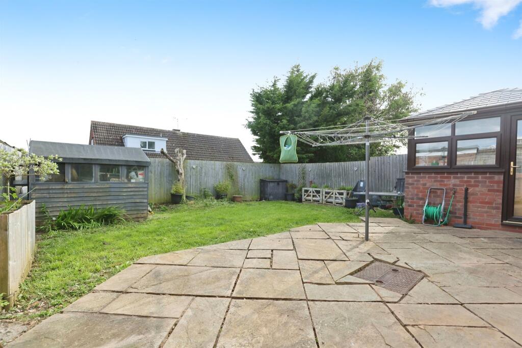 Additional property image - Bascote Rise, Southam