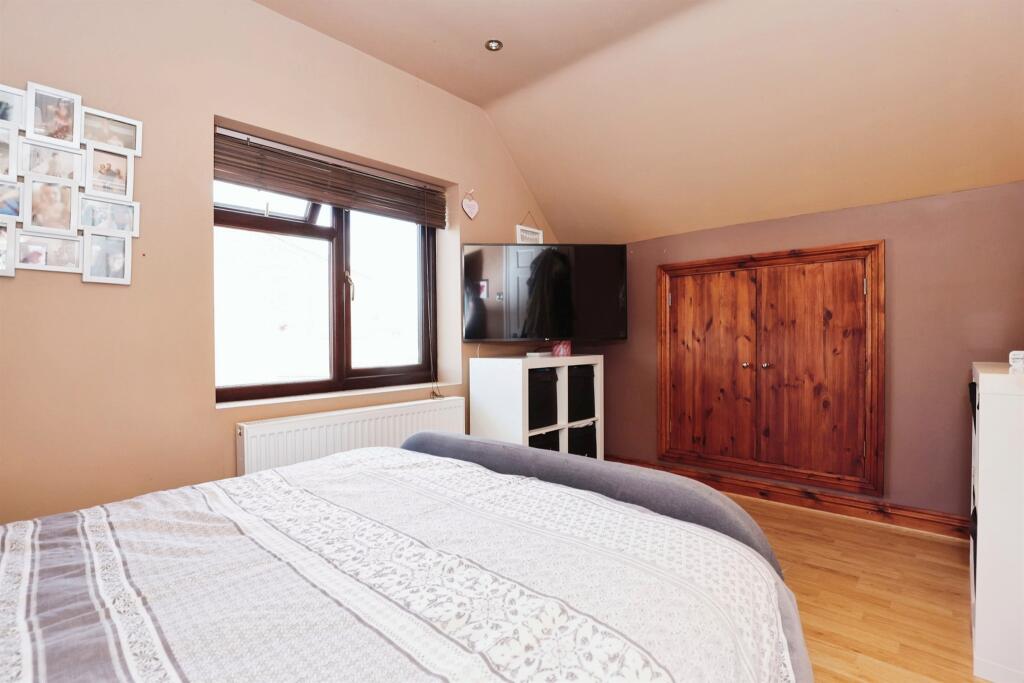 Additional property image - Bascote Rise, Southam