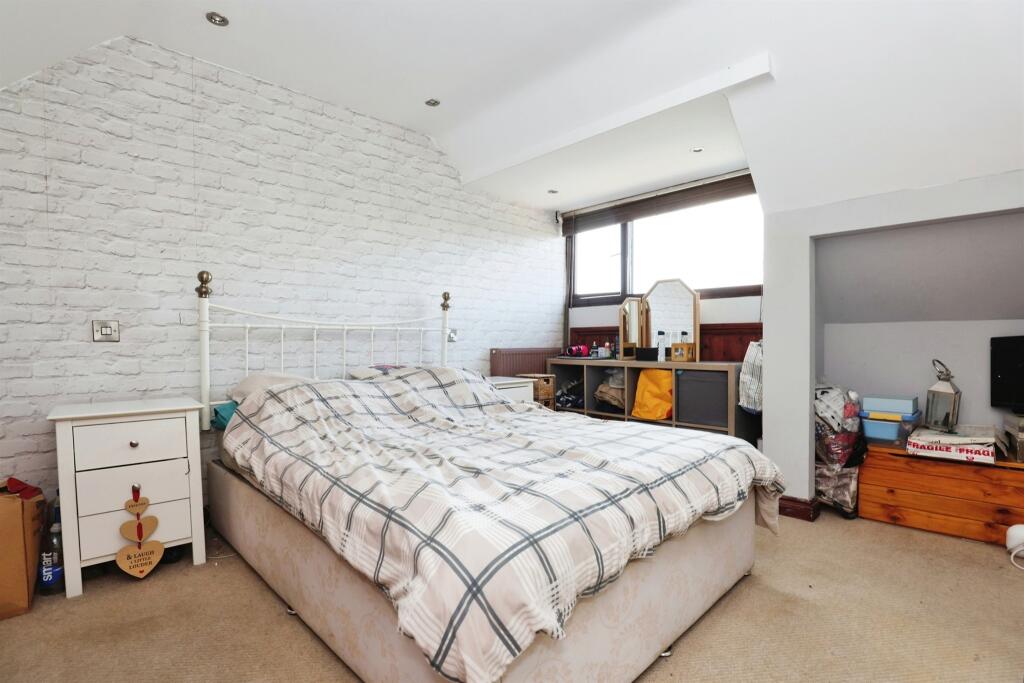 Additional property image - Bascote Rise, Southam