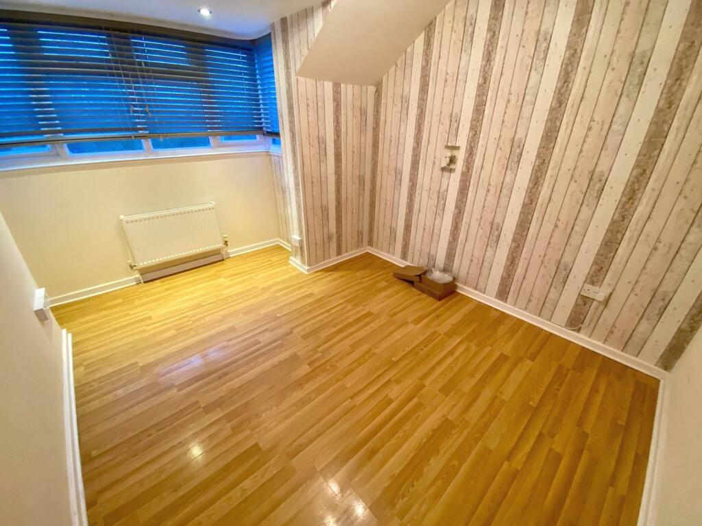 Additional property image - The Furrows, Southam