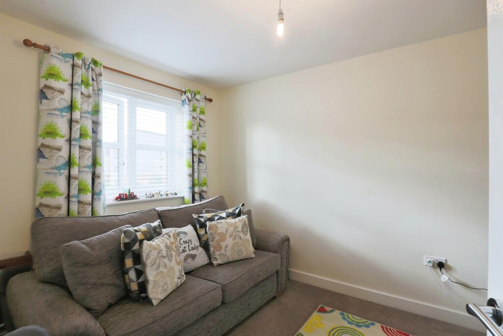 Additional property image - Mallard Close, Southam