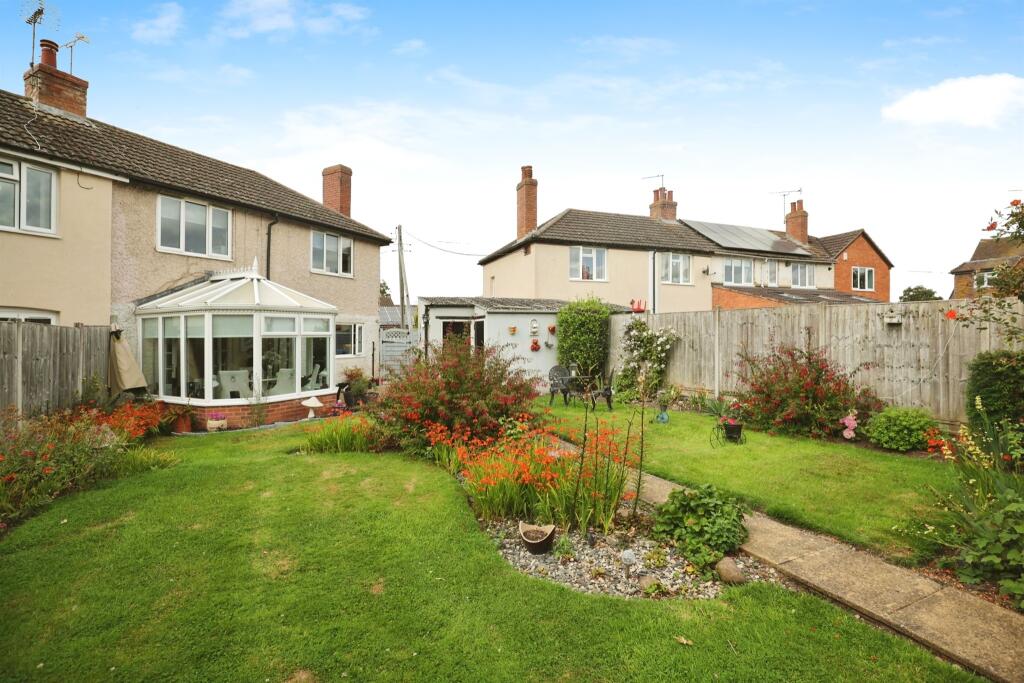 Additional property image - South Parade, Harbury, Leamington Spa