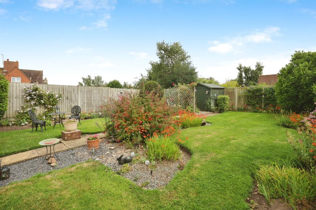 Additional property image - South Parade, Harbury, Leamington Spa