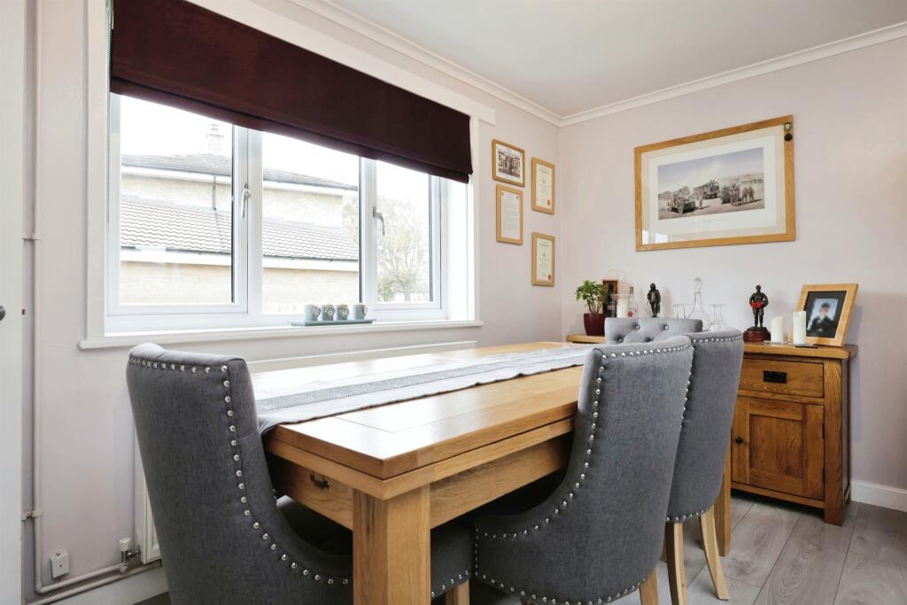 Additional property image - Byron Walk, Temple Herdewyke, Southam