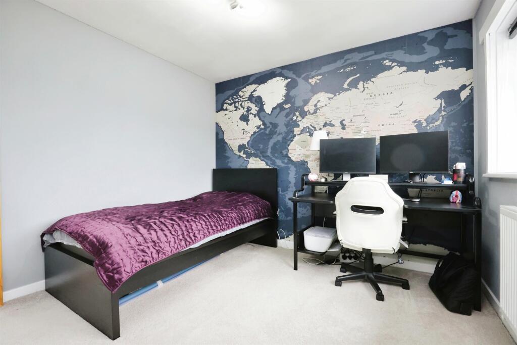 Additional property image - Byron Walk, Temple Herdewyke, Southam