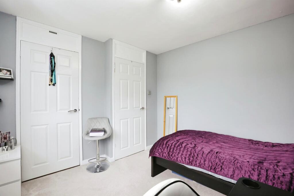 Additional property image - Byron Walk, Temple Herdewyke, Southam