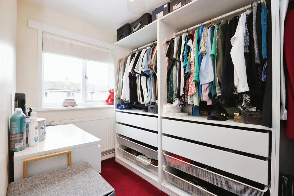 Additional property image - Byron Walk, Temple Herdewyke, Southam