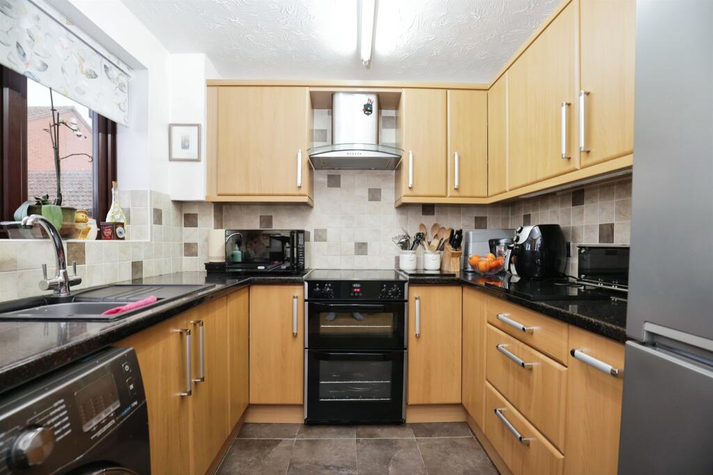 Additional property image - Hillside Croft, Napton, Southam