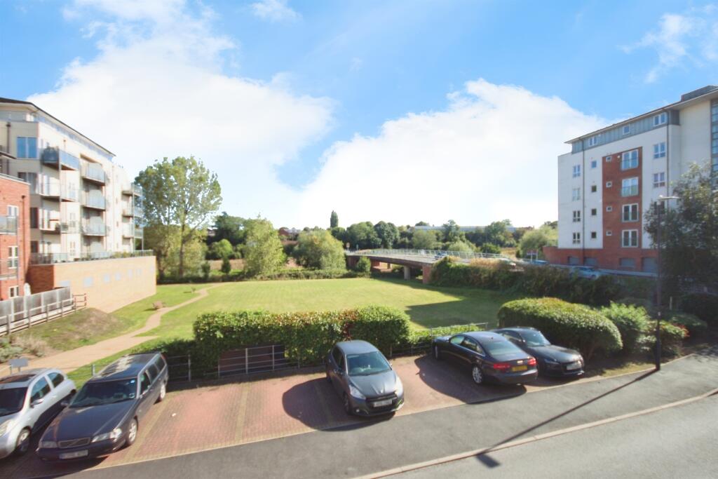 Additional property image - Trent Place, Warwick