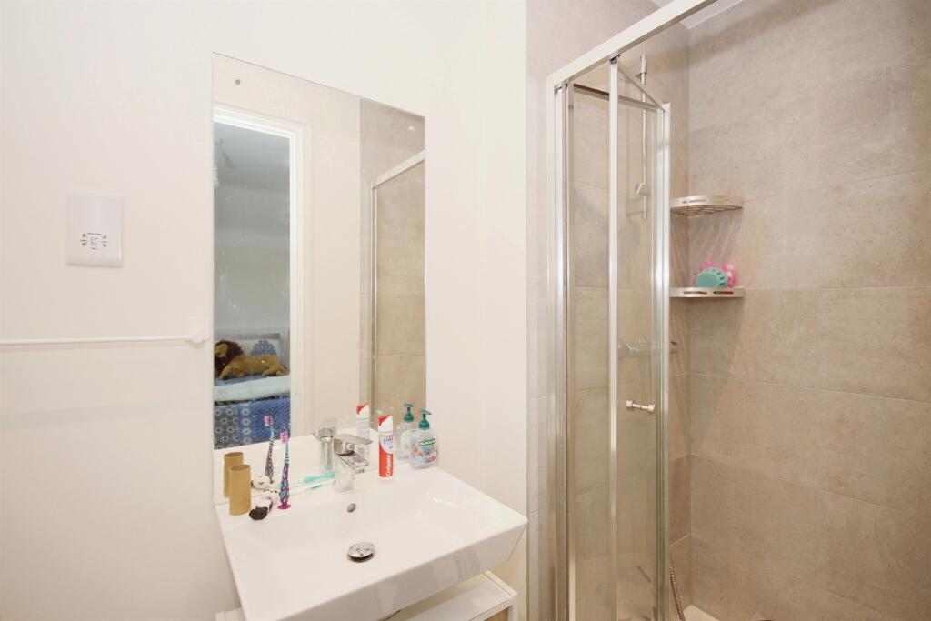 Additional property image - Perrywood Way, WARWICK