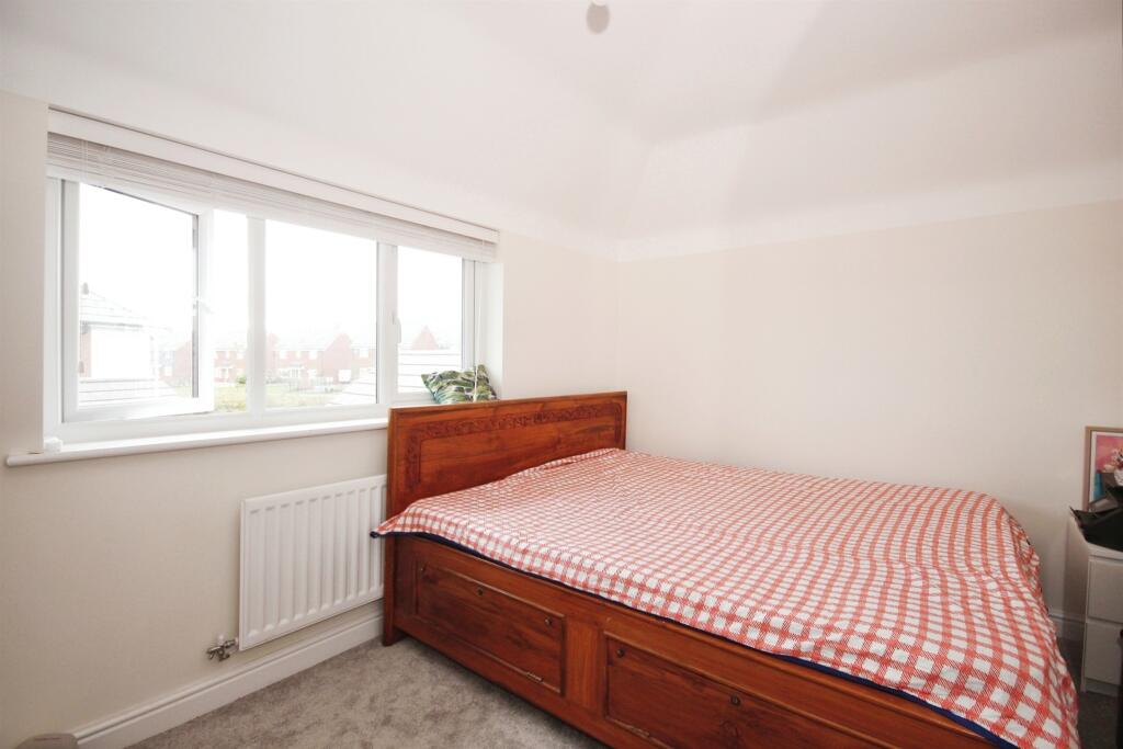 Additional property image - Perrywood Way, WARWICK