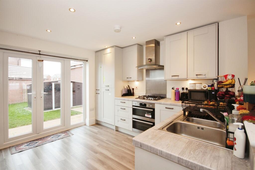 Additional property image - Perrywood Way, WARWICK