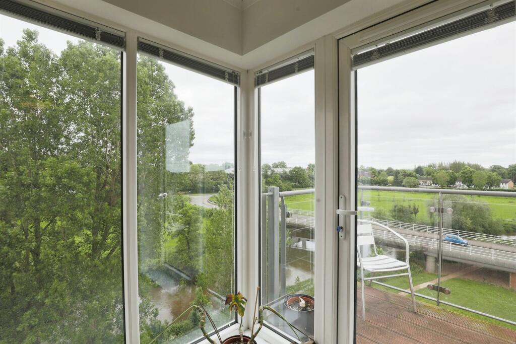 Additional property image - Kingfisher Close, Warwick