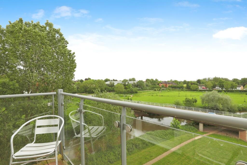 Additional property image - Kingfisher Close, Warwick