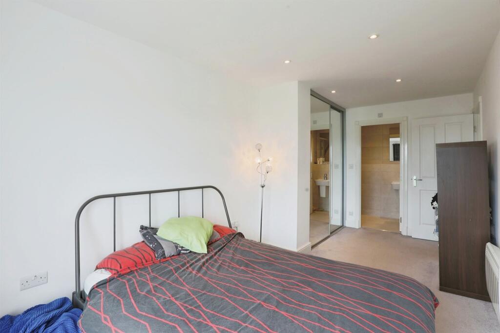 Additional property image - Kingfisher Close, Warwick
