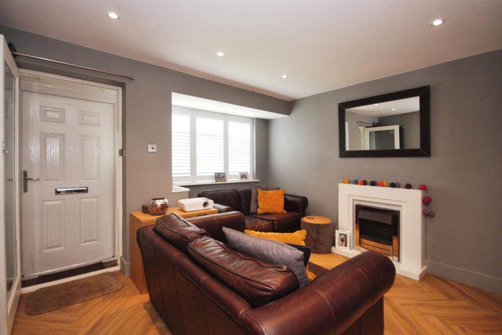 Additional property image - Cooke Close, Warwick
