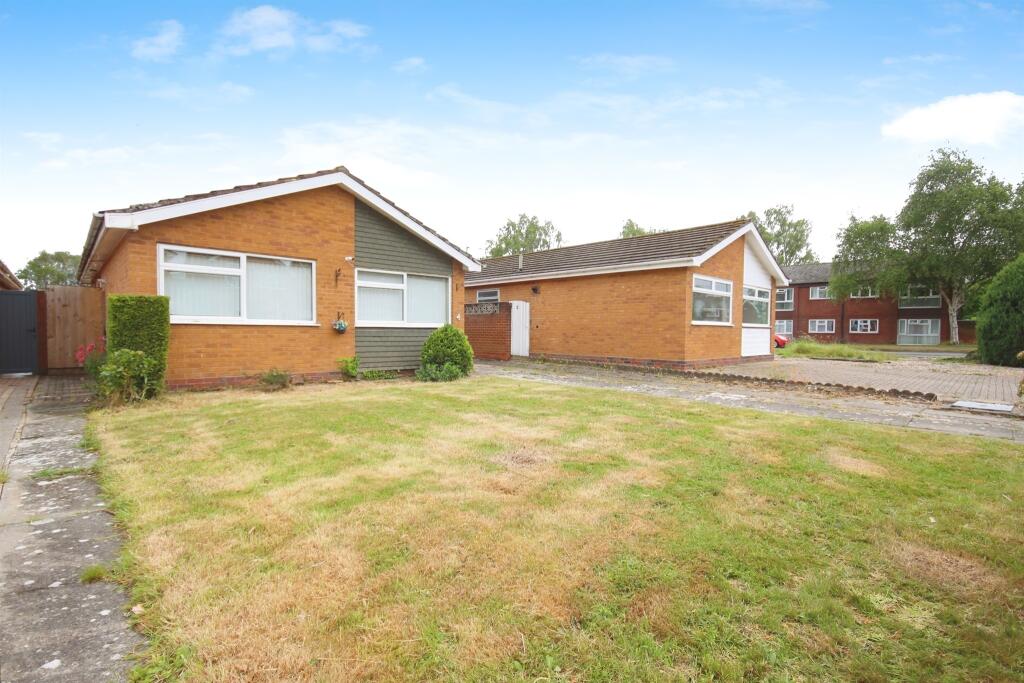 Main image of property: Hebden Avenue, Warwick