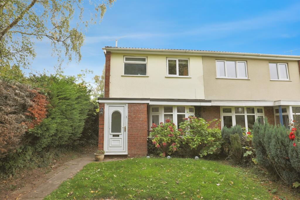 Main image of property: Twycross Walk, Warwick