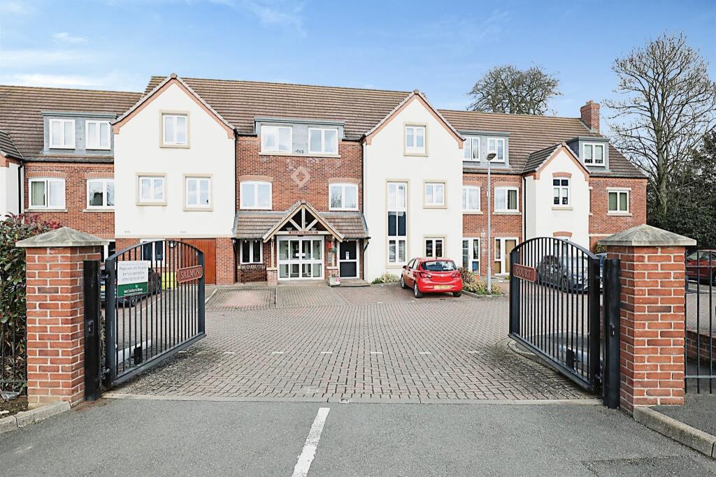 1 bedroom retirement property for sale in Stratford Road, Wellesbourne
