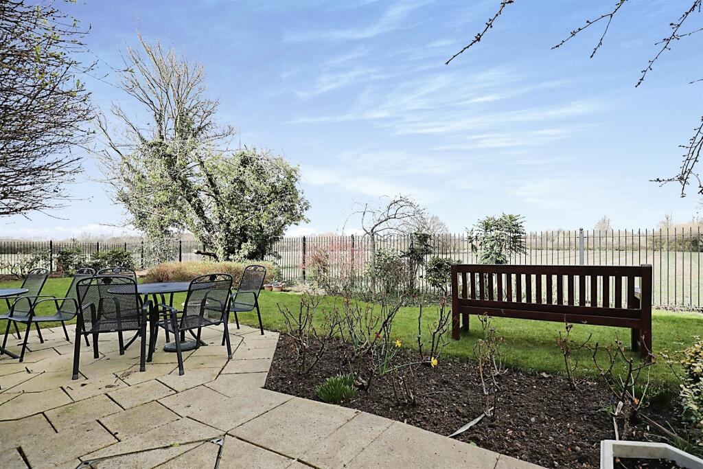 1 bedroom retirement property for sale in Stratford Road, Wellesbourne