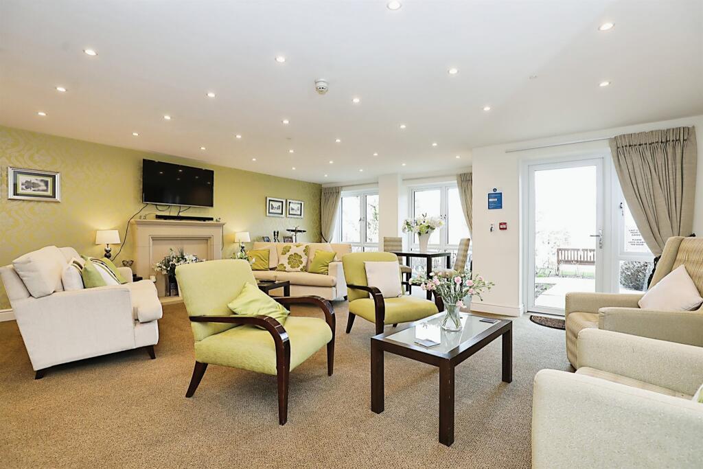 1 bedroom retirement property for sale in Stratford Road, Wellesbourne
