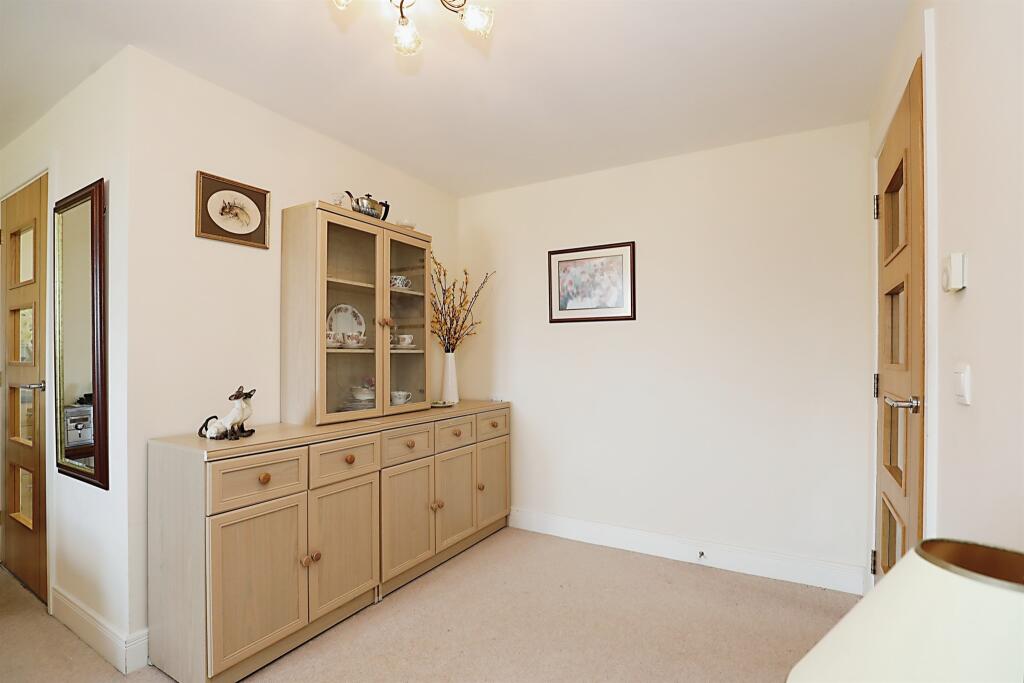 1 bedroom retirement property for sale in Stratford Road, Wellesbourne