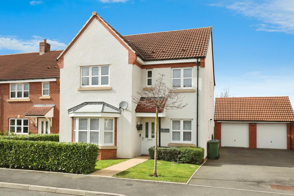 4 bedroom detached house for sale in Wheelwright Way, Wellesbourne