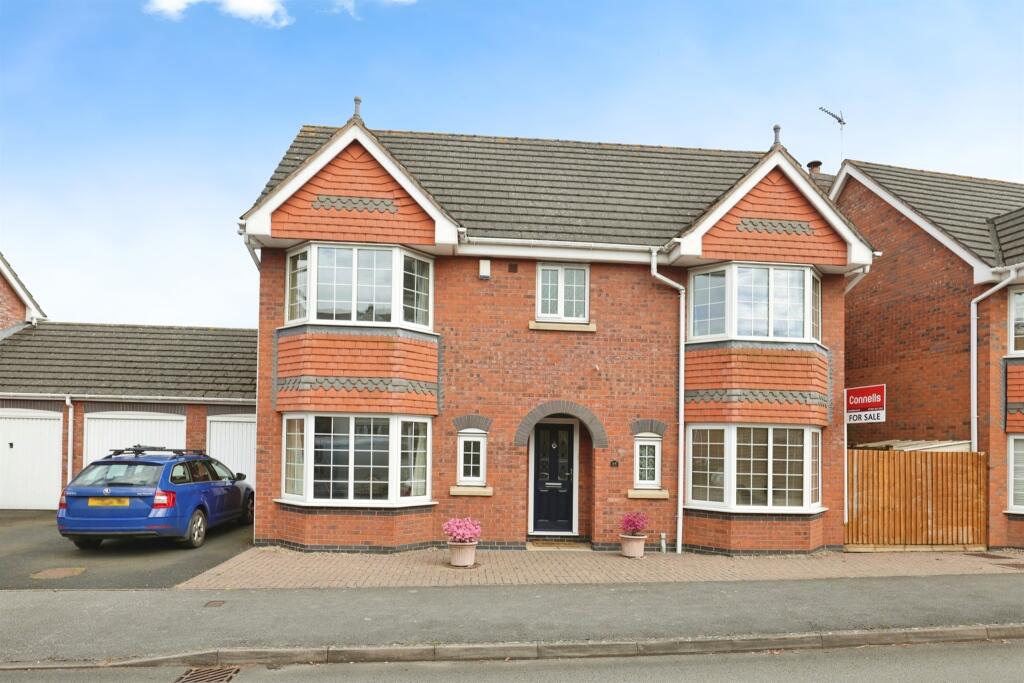 4 bedroom detached house for sale in Hammond Green, Wellesbourne