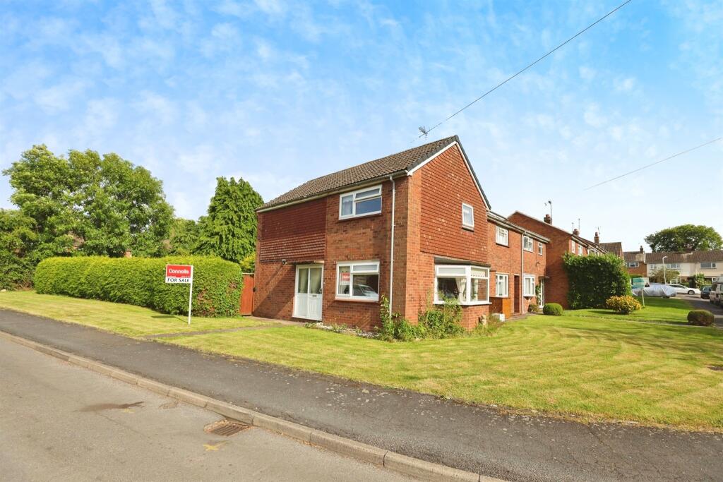 Main image of property: Oaktree Close, Moreton Morrell, Warwick