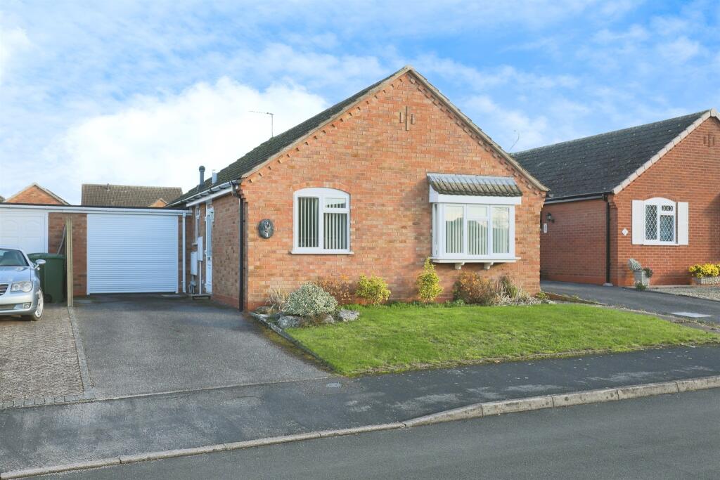 Main image of property: Cranwell Drive, Wellesbourne, Warwick