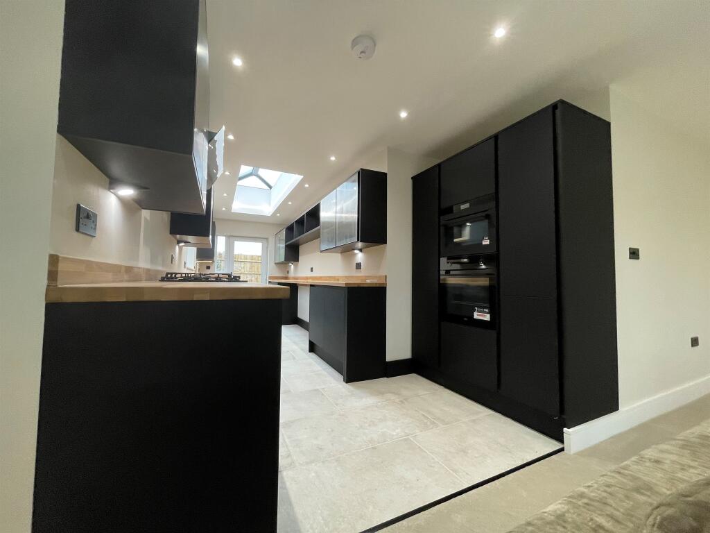 Additional property image - Greenfields Close, Shipston-On-Stour