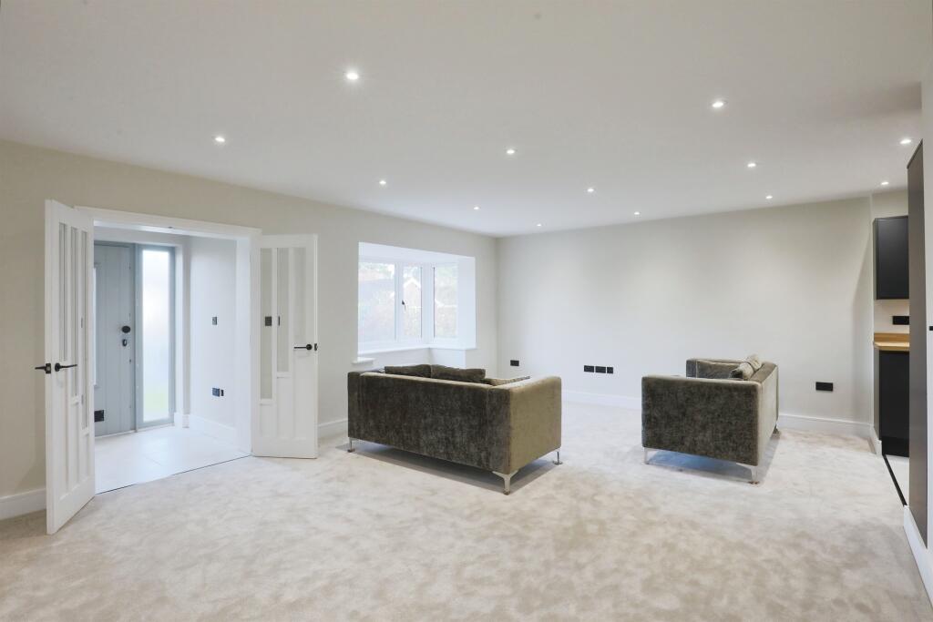 Additional property image - Greenfields Close, Shipston-On-Stour